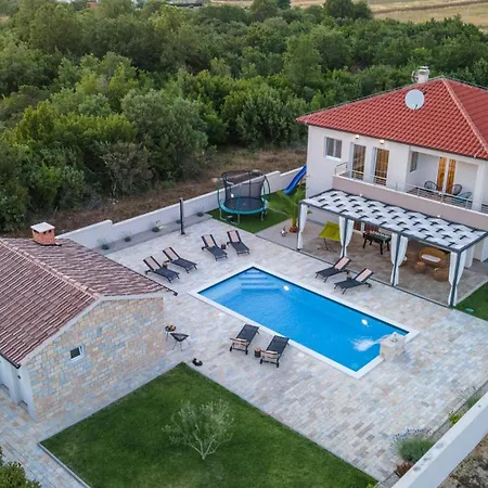 Вилла Magdalena Zadarvillas *