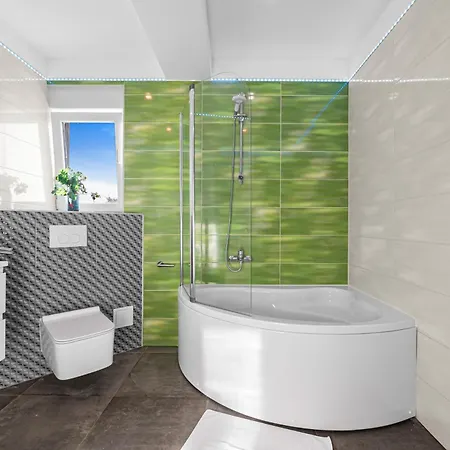 Magdalena Zadarvillas Vila